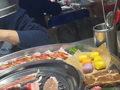 -哈哈碳都·牛肋条无限自助烤肉(宝龙店)