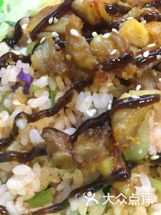 黑胡椒烤肉拌饭