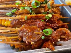 乐山街头炸串串-全牛匠·乐山跷脚牛肉(新中关店)