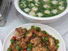 -丹水桥地锅鱼·翘嘴鲌·地方特色全鱼宴(丹江口大坝店)