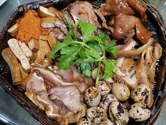卤拼-灶东家民间菜(回兴店)