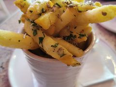 -Pinchy's Lobster & Champagne Bar