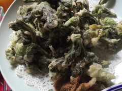 -闯关东东北农家菜(崂山石老人店)