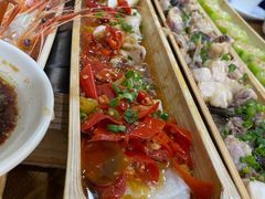 -胡须哥网红竹筒菜