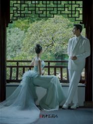 -樱花婚纱摄影