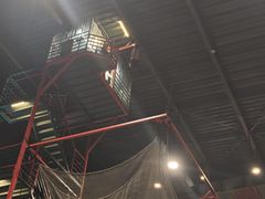 -极限PLAY运动娱乐新世界·团建派对潮玩休闲馆·室内蹦极高空游乐园