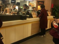 -麦当劳(轻轨曹杨路店)