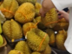 -盒马鲜生(丁香国际店)