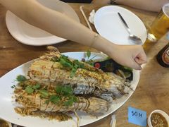 -拉威海鲜市场
