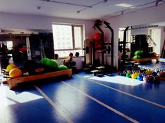 教室-悦动体能篮球羽毛球网球(三里河店)