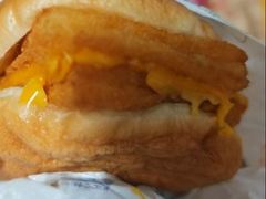 双层深海鳕鱼堡-麦当劳(龙湖北京大兴天街店)