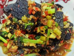 -三湘四水正宗湘菜(君峰路店)