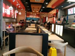 大堂-每味每客·重庆麻辣烫(国泰店)
