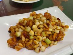 宫爆虾球-峪鸡餐厅