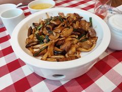 橄榄油炒三种菌菇-西贝莜面村(上海百联西郊店)