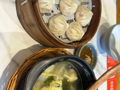 -馋三尺蟹粉小笼(人民广场店)