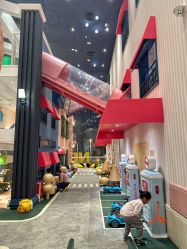 -奈尔宝·儿童乐园·亲子餐厅(华采天地店)