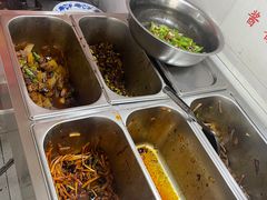 -谭哥盖浇饭(莲花小区店)