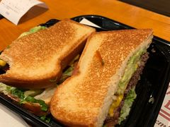 -The Habit Burger Grill 哈比特汉堡(复兴soho店)