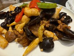 hj藕尖炒牛肉-启香鸡私房菜(湖景店)