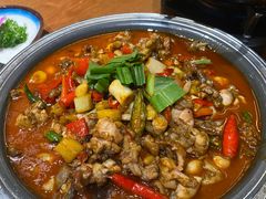 -老滇山寨•云南特色菜•地方菜•民族风情歌舞表演(金碧店)