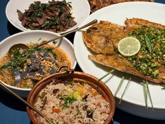 -一坐一忘云南菜(嘉里中心店)