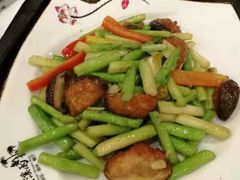 -花溪雨·森林餐厅(石基店)