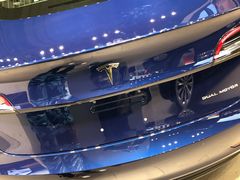 -TESLA 特斯拉(上海太古汇体验店)