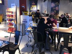 -盒马鲜生(莱蒙都会店)