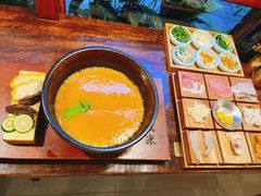 -银米·云南传统过桥米线(双廊黑金冠店)