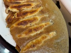 羊肉韭黄锅贴-邢家锅贴老店·非遗·开封菜(金明广场店)