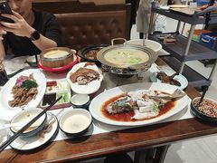 -梅利汴京烤鸭•开封豫菜地标店(东司门店)