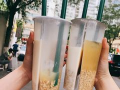 甜胚子绿茶奶茶双拼-放哈·甜醅子奶茶创造者(正宁路店)