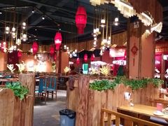 大堂-老滇山寨•云南特色菜•地方菜•民族风情歌舞表演(金碧店)