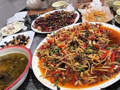 -江湖黑大兔(杨家坪店)