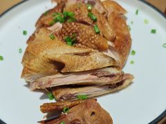 -东口码头·烧鸽子·鱼头泡饼·地方菜(金鹰悦城店)