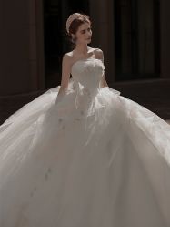 -艾米丽婚纱礼服
