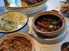 -八府香鸭·啫啫煲(华山路店)