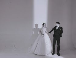 -唯一旅拍·颂当代影像艺术中心(上城店)