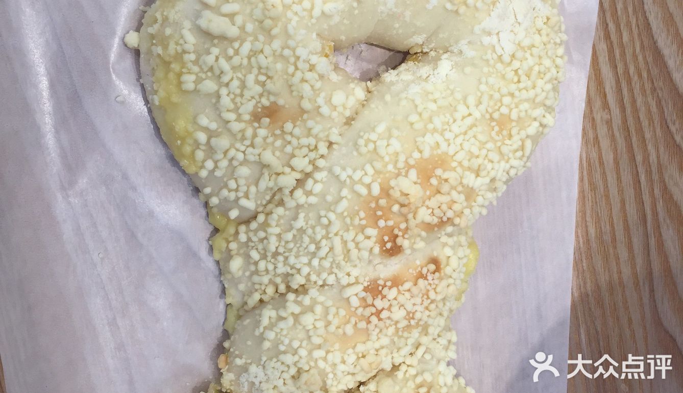 第二天去排队半小时 环境很棒 还可以抓娃娃哦