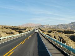 -天山神秘大峡谷