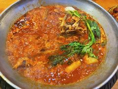 土豆排骨火锅-喇喇排骨火锅·传统韩式脊骨汤(望京西园总店)