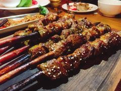 -阿里家·新疆烤肉酒場 by MIG
