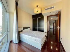 -北京财富中心公寓-停车场