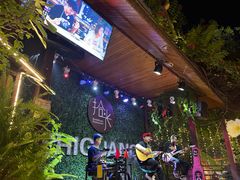 -拾光音乐餐酒吧(告庄星光夜市店)