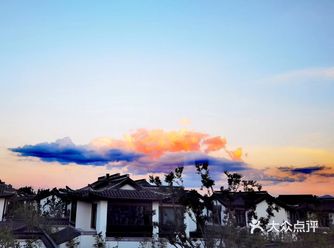 仲夏的黄昏，看见七彩祥云️