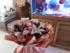 -HIGH FIVE哈福手工汉堡(桂林路店)