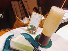 -彳亍咖啡·这里(水湾路店)