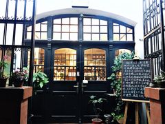 -良友书坊(安徽路店)