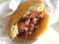 精品火烧-闫家驴肉老店(华电一校店)